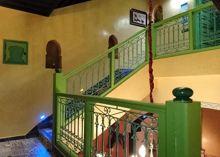 Riad Yousra